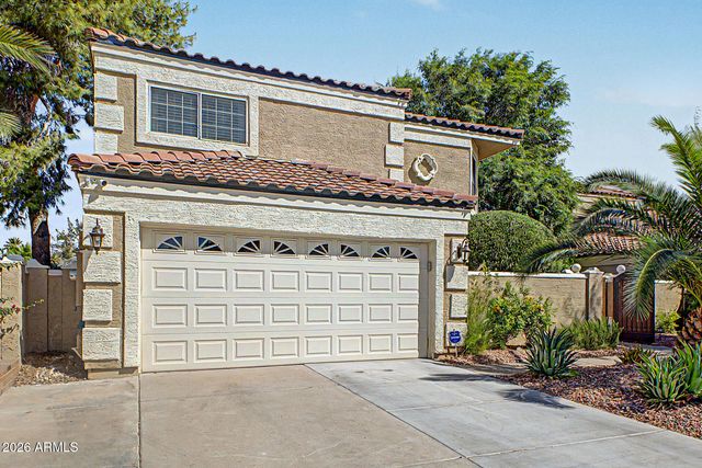 6712 W MCRAE Way, Glendale, AZ 85308
