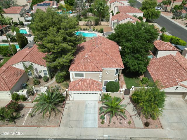 6712 W MCRAE Way, Glendale, AZ 85308