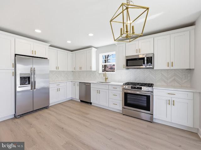 1463 11TH AVE, Williamstown, NJ 08094