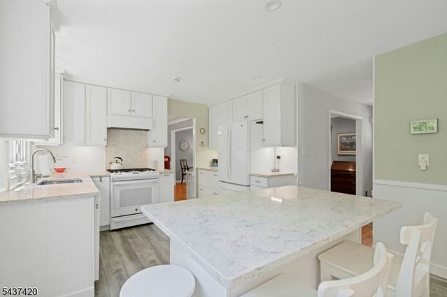 4 Ashley Ct, Morris Twp., NJ 07960