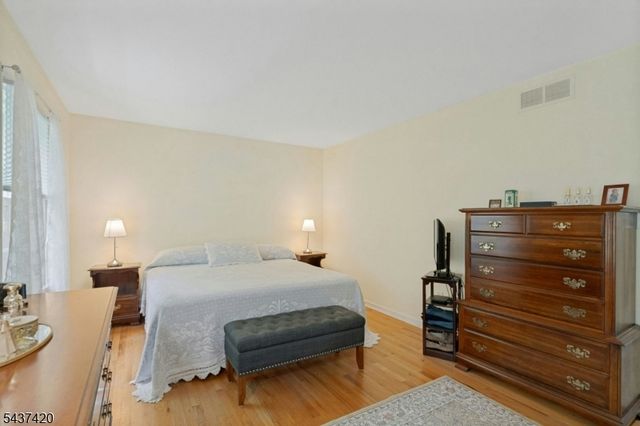 4 Ashley Ct, Morris Twp., NJ 07960