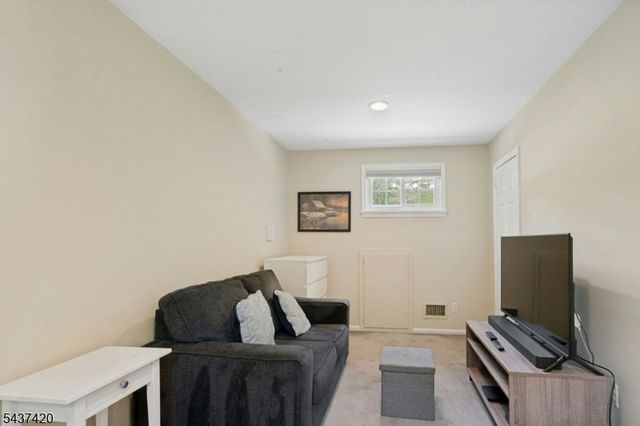 4 Ashley Ct, Morris Twp., NJ 07960