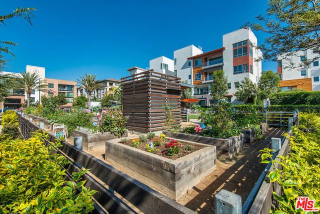 12912 Discovery, Playa Vista, CA 90094