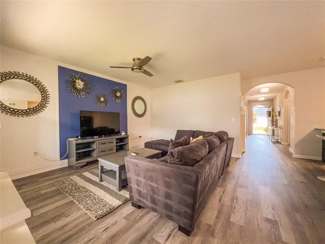 1742 VAN GOGH DRIVE, Auburndale, FL 33823