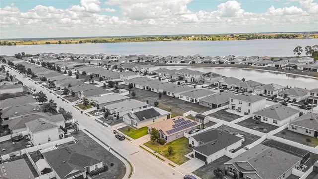 1742 VAN GOGH DRIVE, Auburndale, FL 33823