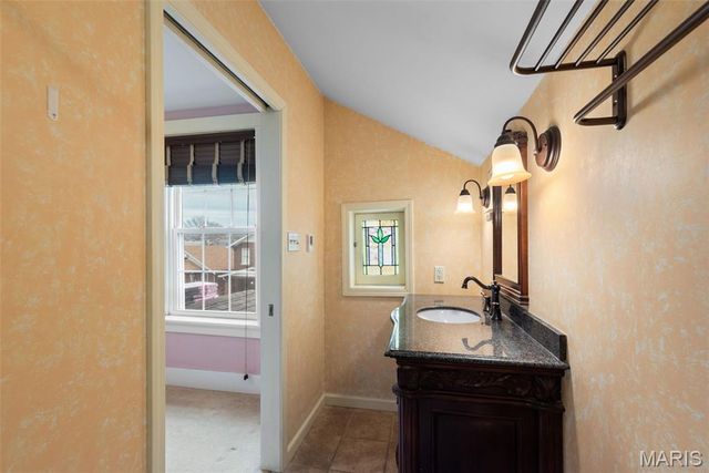 4928 Walsh Street, St Louis, MO 63109