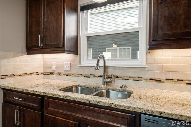 134 Autumn Oaks Drive, Troy, MO 63379