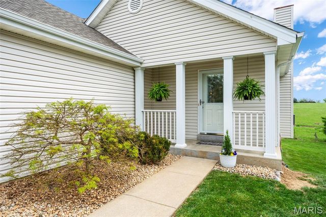 134 Autumn Oaks Drive, Troy, MO 63379