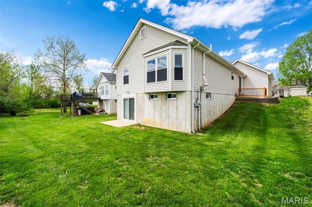 134 Autumn Oaks Drive, Troy, MO 63379