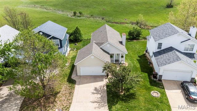 134 Autumn Oaks Drive, Troy, MO 63379