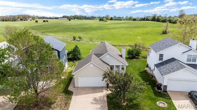134 Autumn Oaks Drive, Troy, MO 63379