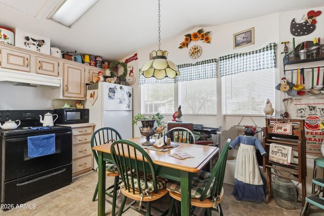 2000 S APACHE Road 24, Buckeye, AZ 85326