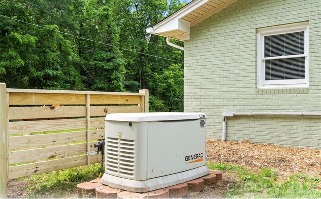 2910 Floral Drive, Albemarle, NC 28001