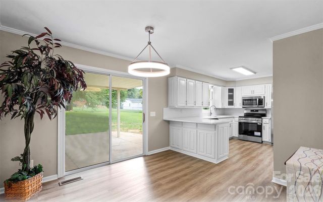 2910 Floral Drive, Albemarle, NC 28001