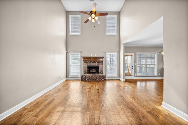 420 Clover Meadows Ct, Clarksville, TN 37043