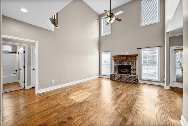 420 Clover Meadows Ct, Clarksville, TN 37043