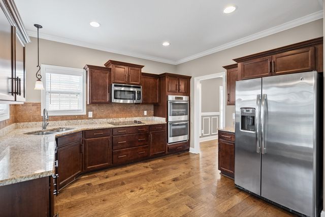 420 Clover Meadows Ct, Clarksville, TN 37043