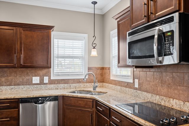 420 Clover Meadows Ct, Clarksville, TN 37043