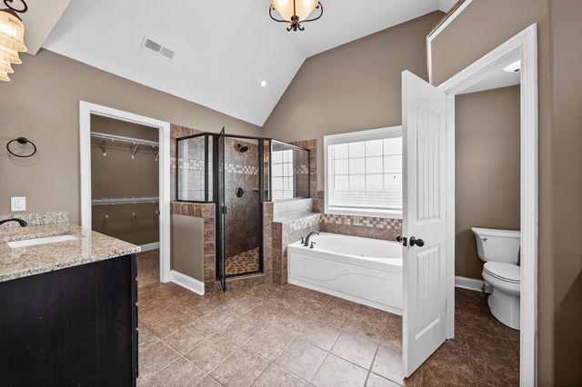420 Clover Meadows Ct, Clarksville, TN 37043
