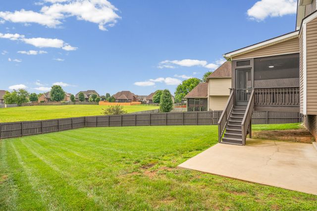420 Clover Meadows Ct, Clarksville, TN 37043