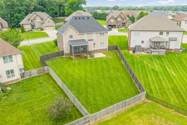 420 Clover Meadows Ct, Clarksville, TN 37043