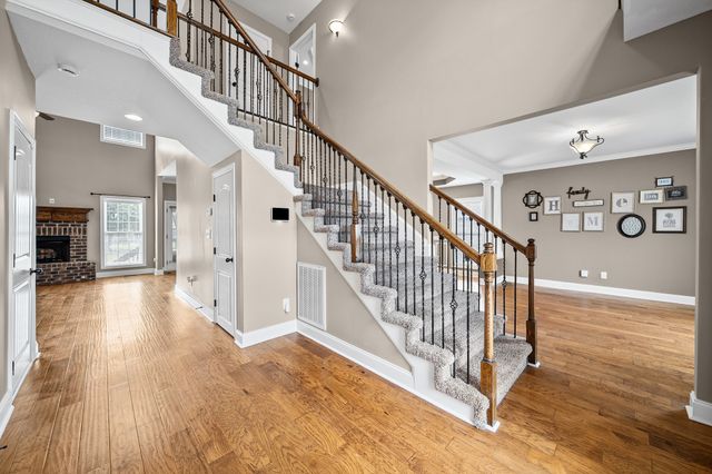 420 Clover Meadows Ct, Clarksville, TN 37043