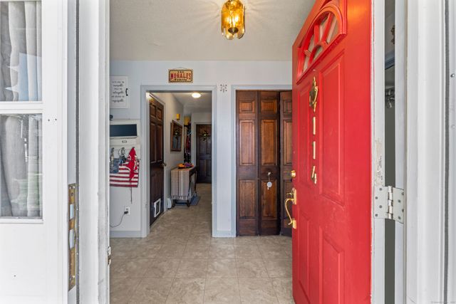 114 Harvest Lane, East Hartford, CT 06118