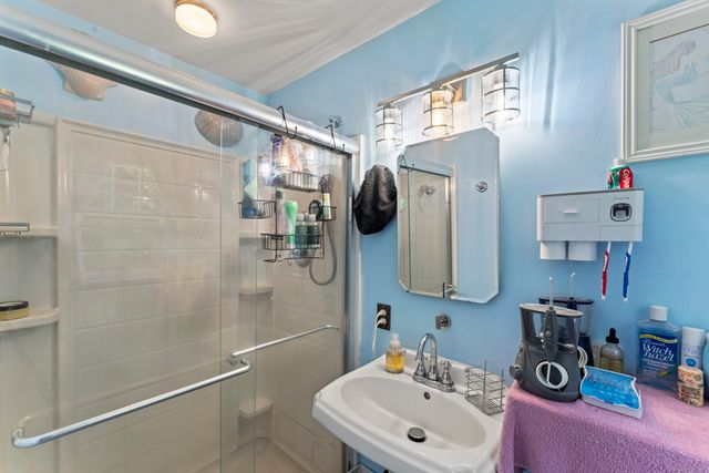 114 Harvest Lane, East Hartford, CT 06118