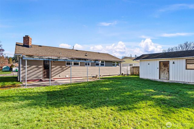 3021 Crane Avenue, Bremerton, WA 98310