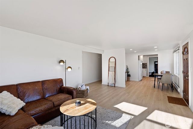 3021 Crane Avenue, Bremerton, WA 98310