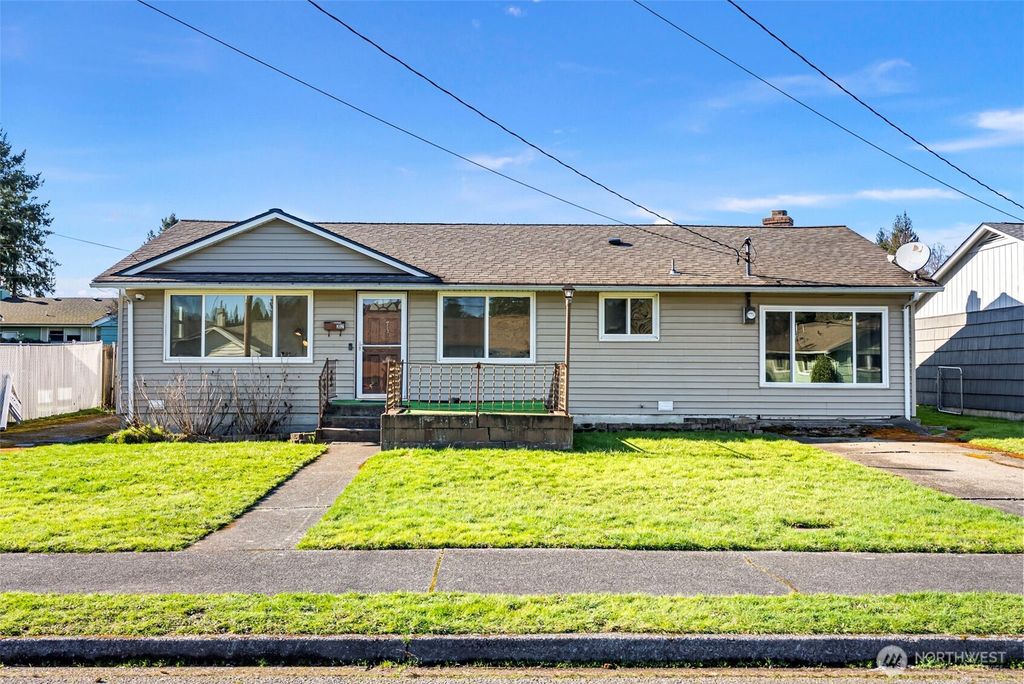 3021 Crane Avenue, Bremerton, WA 98310