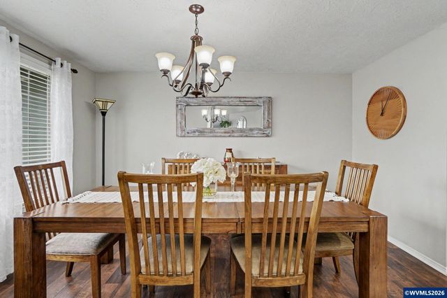 2184 Rock Ledge Dr NE, Keizer, OR 97303