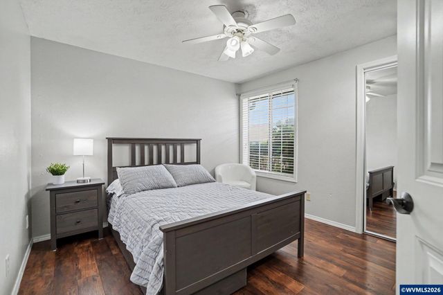 2184 Rock Ledge Dr NE, Keizer, OR 97303