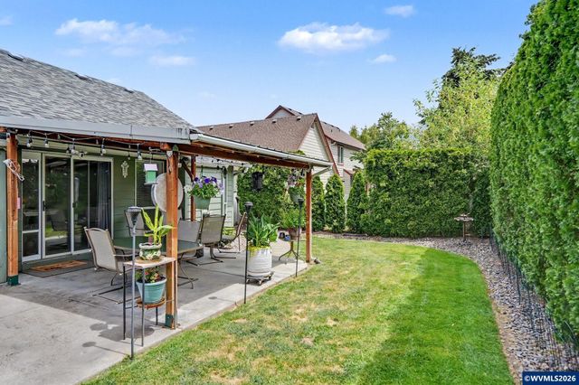 2184 Rock Ledge Dr NE, Keizer, OR 97303
