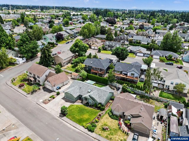 2184 Rock Ledge Dr NE, Keizer, OR 97303