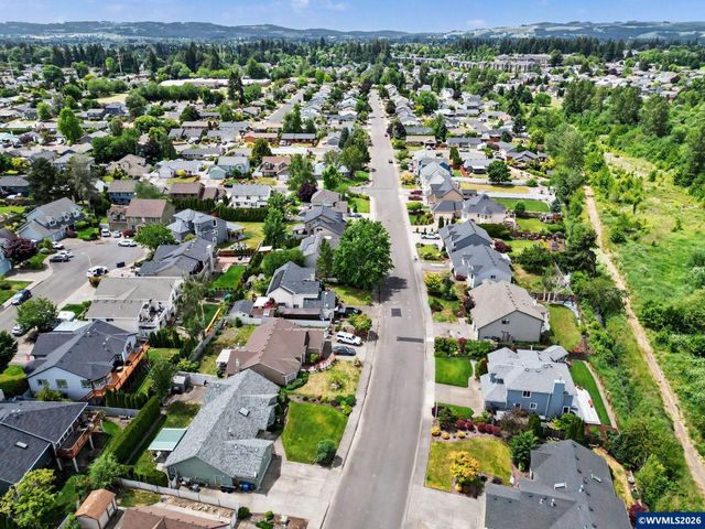2184 Rock Ledge Dr NE, Keizer, OR 97303