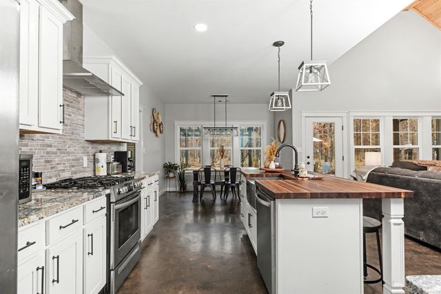 1405 Wilderness Road, Redfield, AR 72132