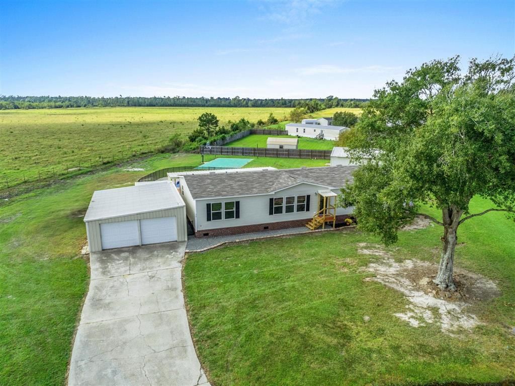 4167 Green Tree Lane, Lake Charles, LA 70611