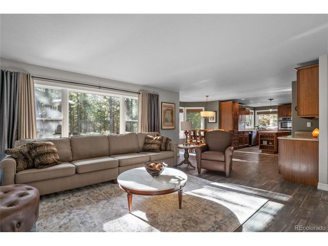 2 S Sherwood Gln, Monument, CO 80132