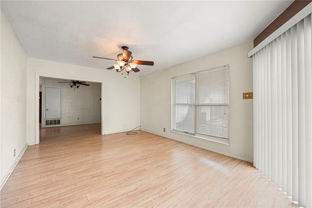 1123 Orion Dr, Portland, TX 78374