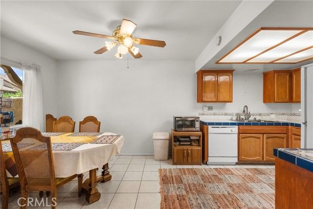 1836 E Avenue J2 5, Lancaster, CA 93535