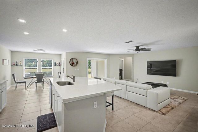 4948 BIG PINE Drive, Jacksonville, FL 32218