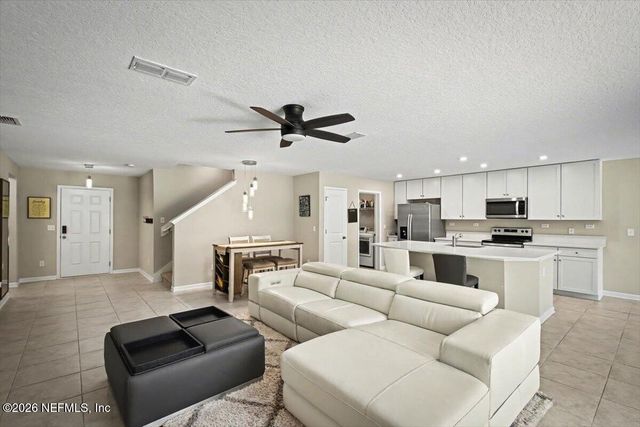 4948 BIG PINE Drive, Jacksonville, FL 32218