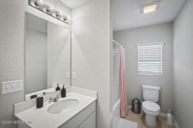 4948 BIG PINE Drive, Jacksonville, FL 32218
