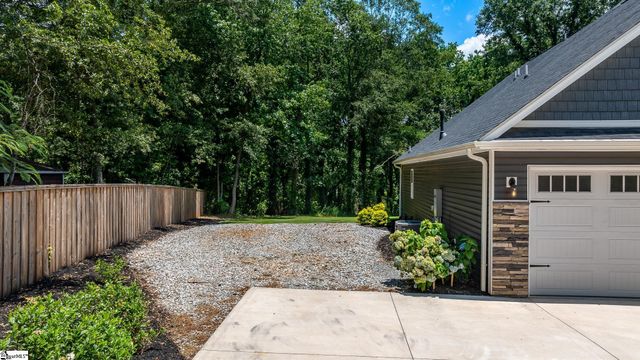 254 N Suber Road, Greer, SC 29651