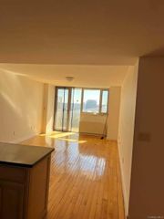 13338 Sanford Avenue 15E, Flushing, NY 11355