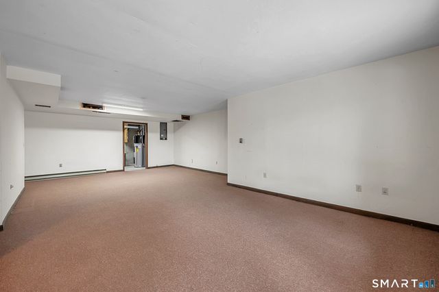 1 Great Oak Court 1, Cromwell, CT 06416