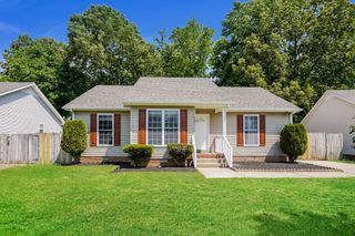 227 Sleepy Hollow Dr, Springfield, TN 37172