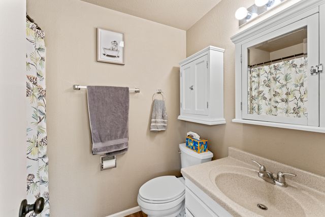 1923 NE Upas Avenue, Redmond, OR 97756