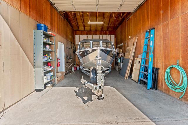 1923 NE Upas Avenue, Redmond, OR 97756